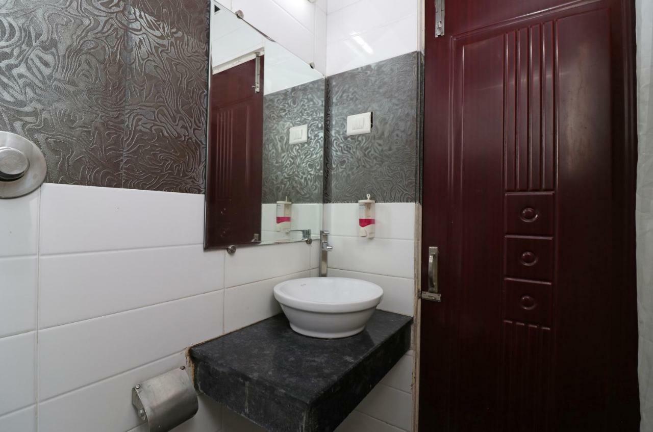 Oyo 22034 Hotel Kanisshk International Rourkela ภายนอก รูปภาพ